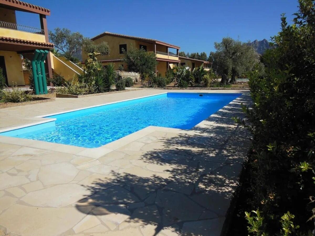 Appartamento In Splendido E Riservato Villaggio, Marina Di Tertenìa Exteriör bild