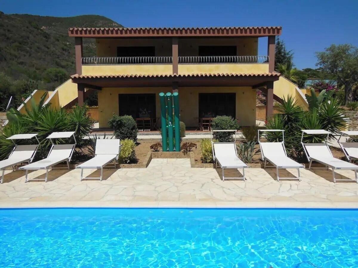 Appartamento In Splendido E Riservato Villaggio, Marina Di Tertenìa Exteriör bild
